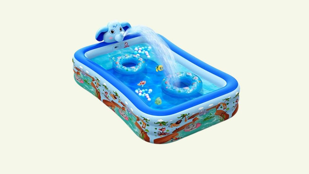 kiddies-swimming-pool-with-sprinklers